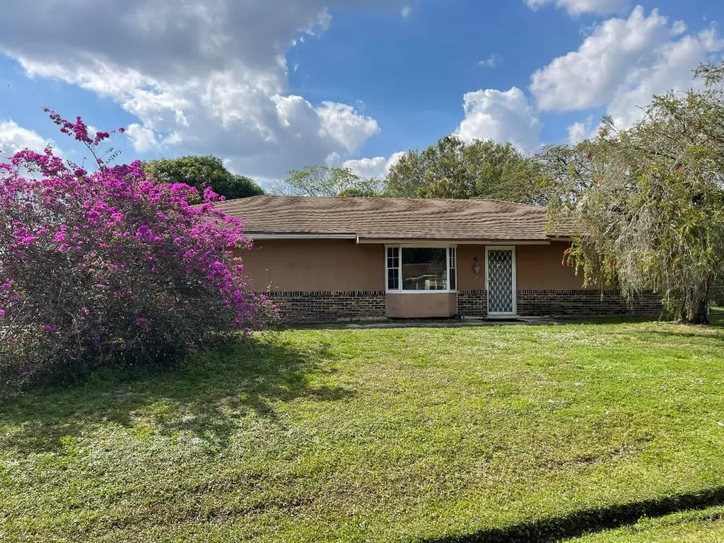 702 NE Lanfair Street Port St Lucie FL 34983