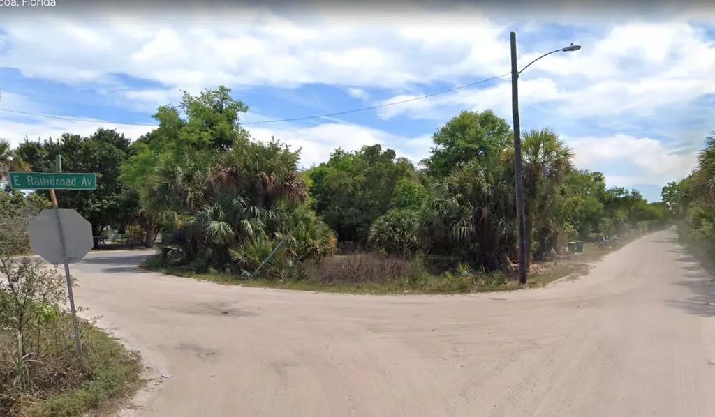 3835 E Railroad Avenue Cocoa FL 32926