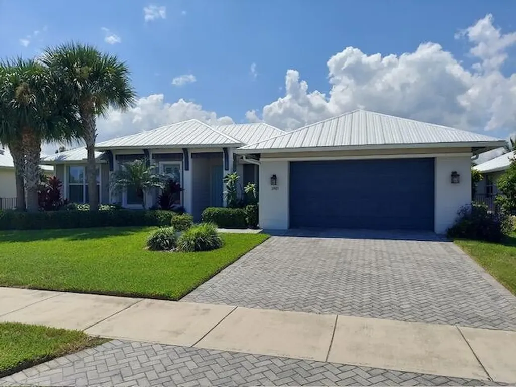 3907 Duneside Drive Hutchinson Island FL 34949