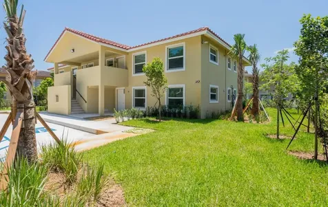 8714 NW 35th Street Coral Springs FL 33065