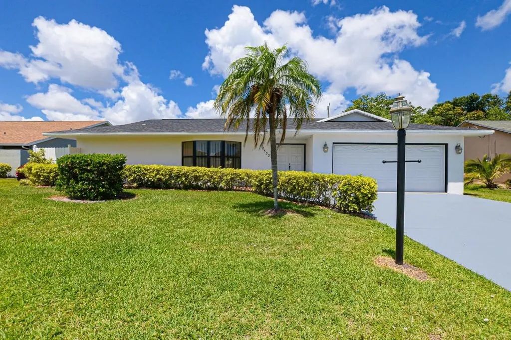 2332 SE Stargrass Street Port St Lucie FL 34984
