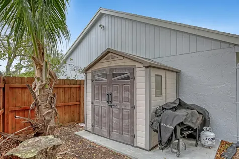 18 Misty Meadow Drive Boynton Beach FL 33436