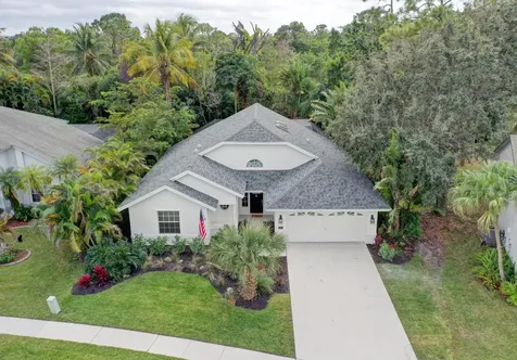 3863 Woods Walk Boulevard Lake Worth FL 33467