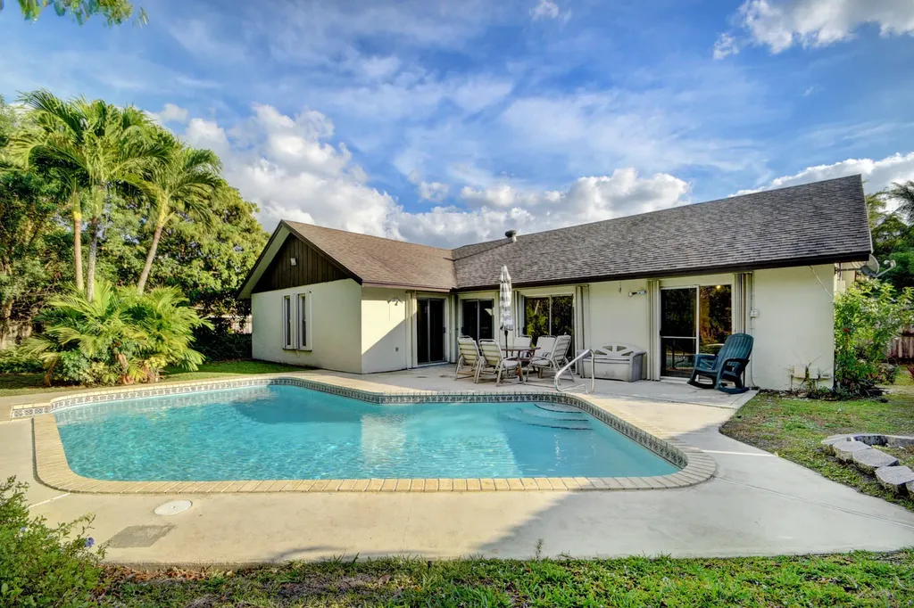 4553 NW 6th Court Delray Beach FL 33445