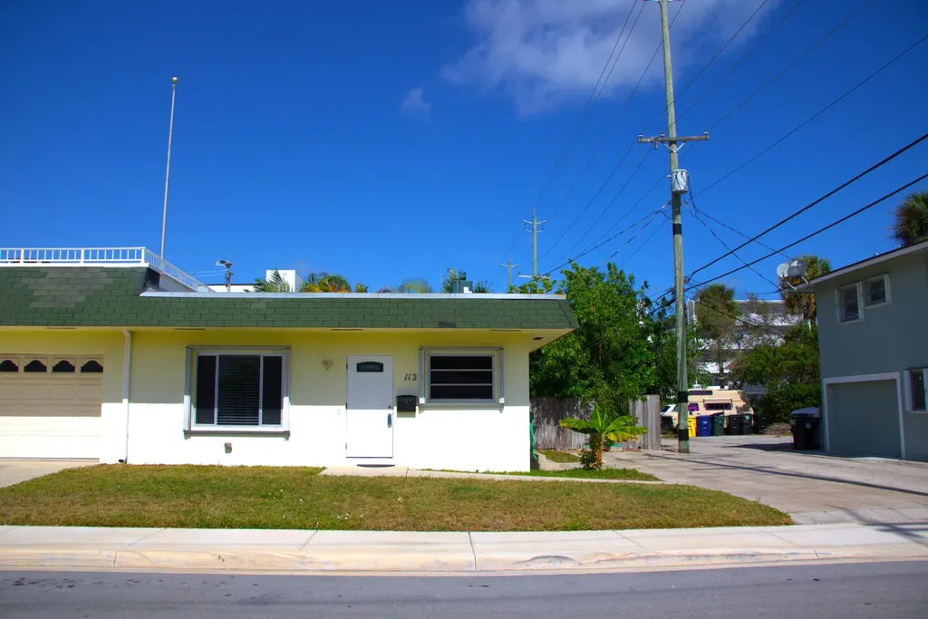 112 1st Avenue S Lake Worth Beach FL 33460