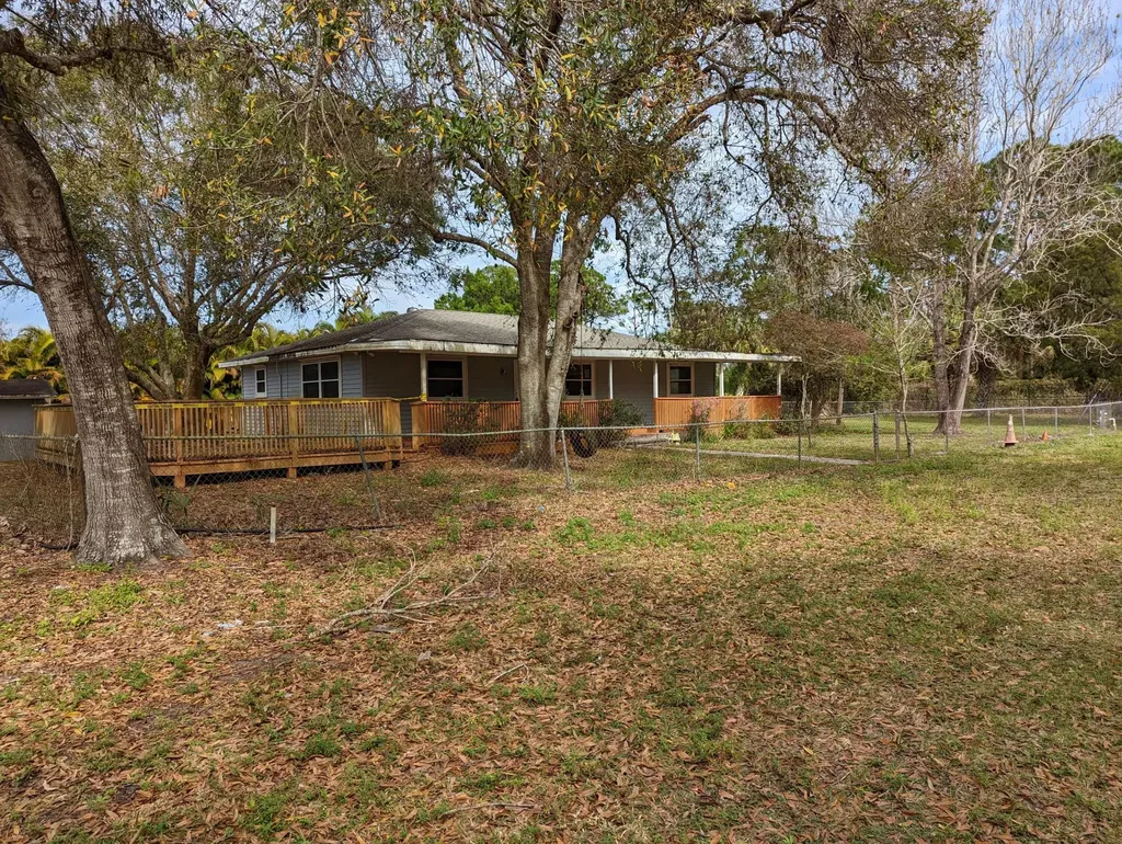 1250 7th Street SW Vero Beach FL 32962