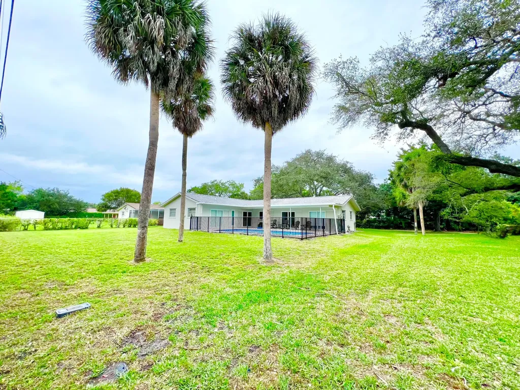 1160 SW 14th Drive Boca Raton FL 33486
