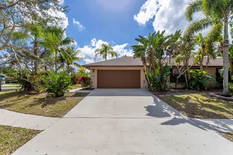 147 Valencia Street Royal Palm Beach FL 33411