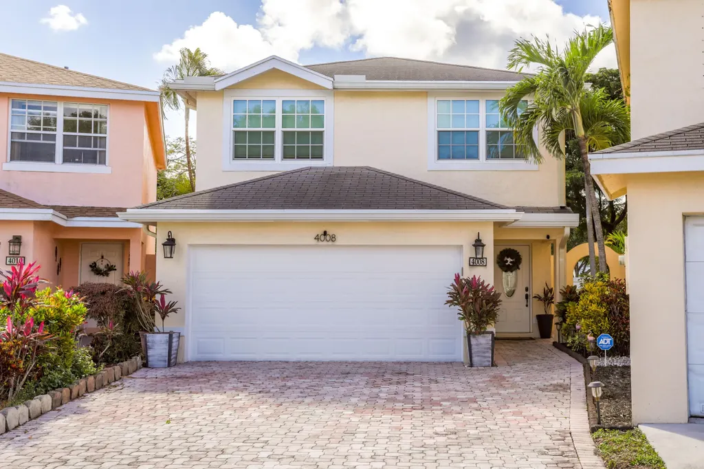 4008 Eastridge Circle Deerfield Beach FL 33064