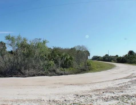 18781 NW 270th Street Okeechobee FL 34972