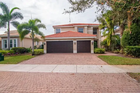 2002 Grey Falcon Circle SW Vero Beach FL 32962
