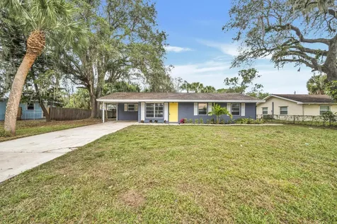 7904 Deland Avenue Fort Pierce FL 34951