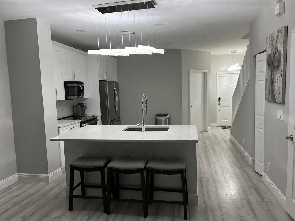 9800 Lago Drive Boynton Beach FL 33472