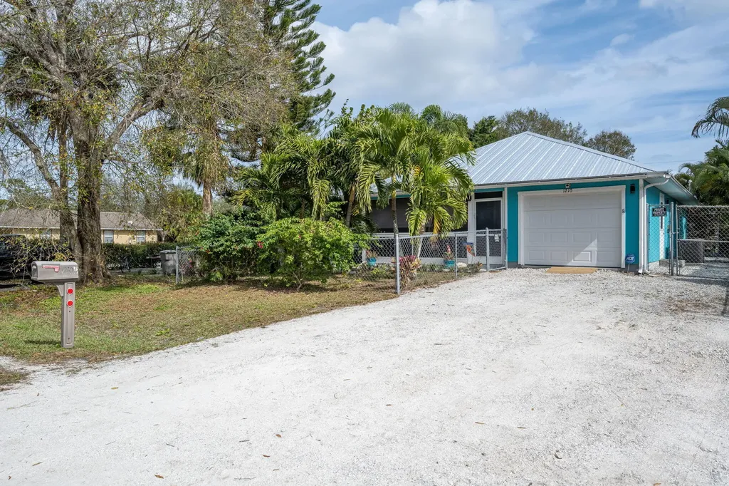1210 19th Avenue SW Vero Beach FL 32962
