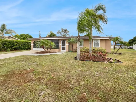 855 SE Corto Terrace Port St Lucie FL 34983