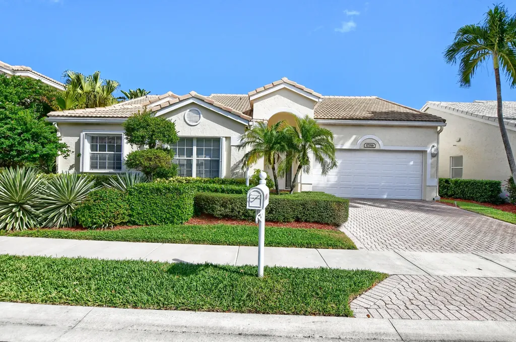 17316 Balboa Point Way Boca Raton FL 33487