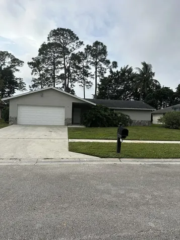 106 Greenwood Court Royal Palm Beach FL 33411
