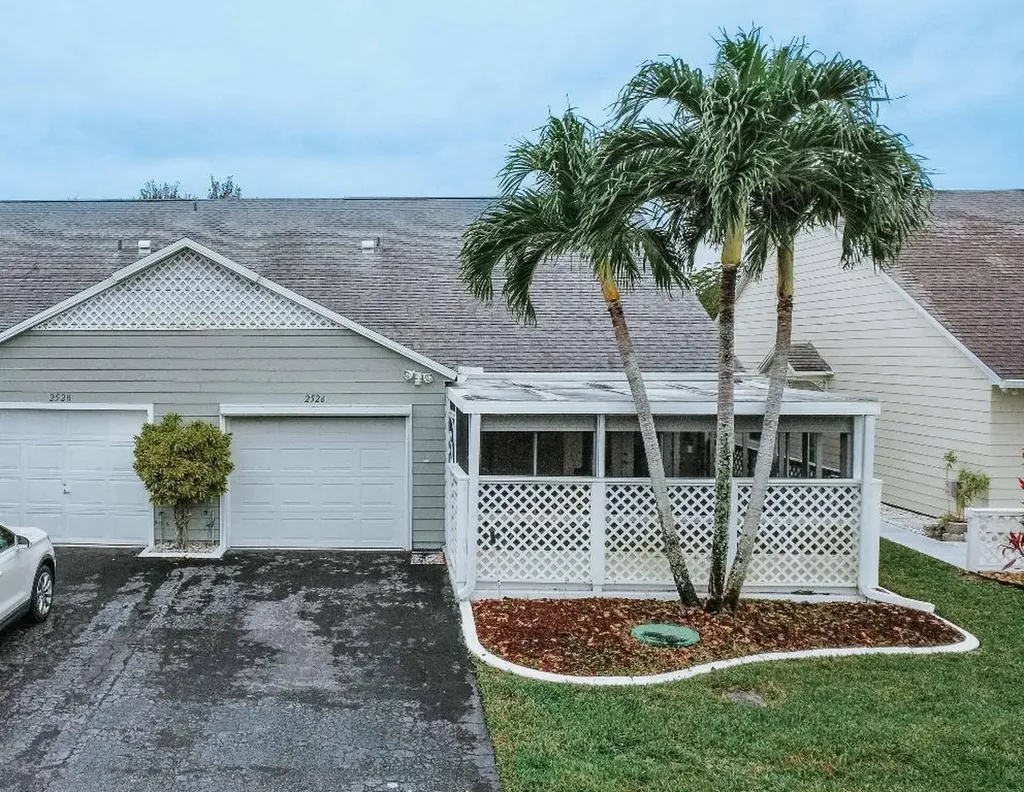 2526 SE Tropical East Circle Port St Lucie FL 34952