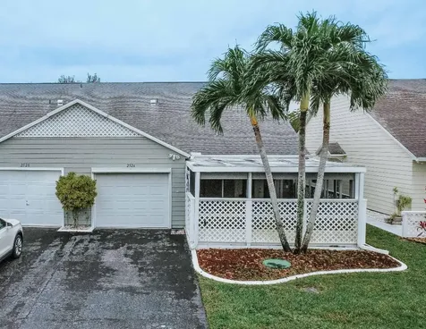 2526 SE Tropical East Circle Port St Lucie FL 34952