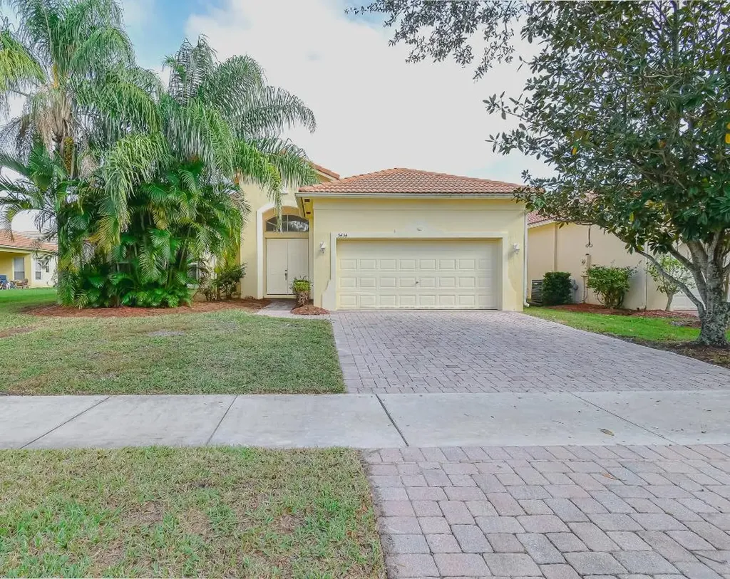 5434 Place Lake Drive Fort Pierce FL 34951