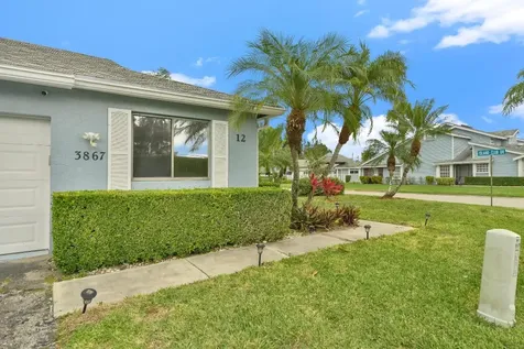 3867 Island Club Circle W Lake Worth FL 33462