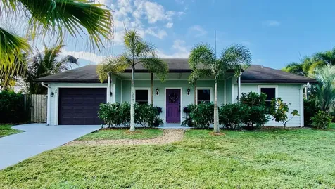 491 NE Mayland Court Port St Lucie FL 34983