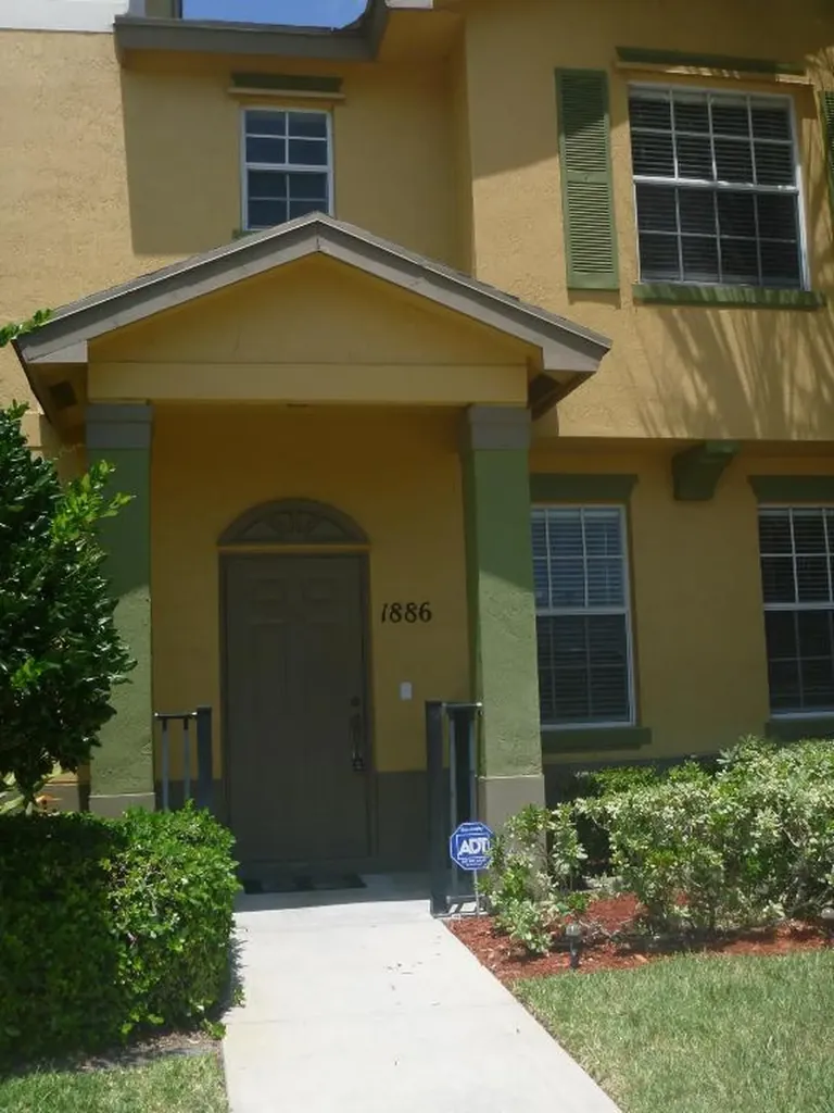 1886 SE Interlachen Drive Port St Lucie FL 34952