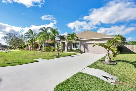 5837 NW Drill Court Port St Lucie FL 34986