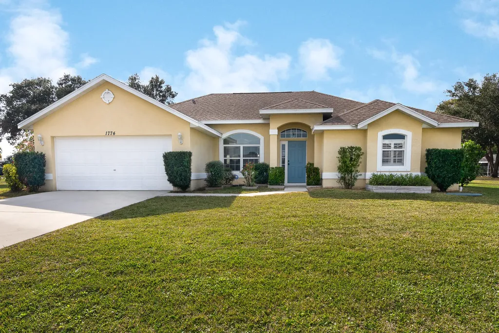 1774 SE Aires Lane Port St Lucie FL 34984