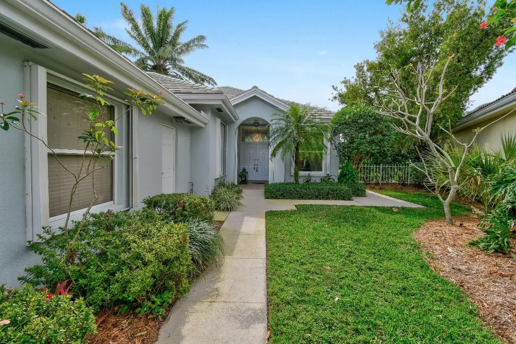 172 Hampton Circle Jupiter FL 33458