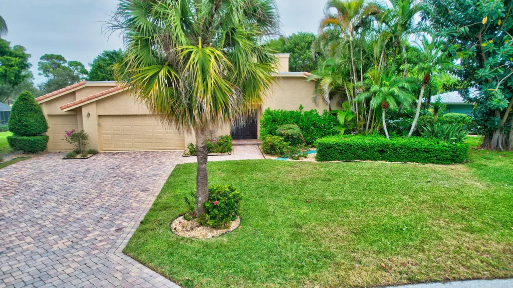 4535 Cocoplum Way Delray Beach FL 33445