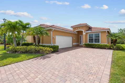 4266 NW Oakbrook Circle Jensen Beach FL 34957