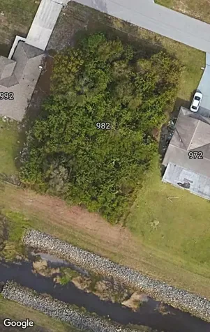 982 SW Cairo Avenue Port St Lucie FL 34953