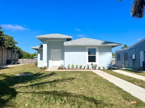 1760 12th Court N Lake Worth Beach FL 33460