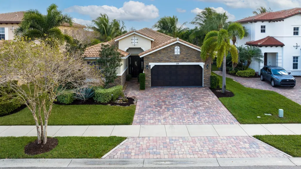 135 Castle Island Place Jupiter FL 33458