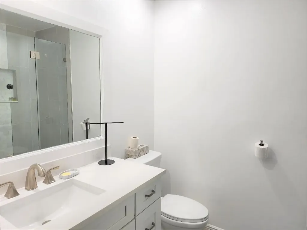 572 SE 20th Avenue Deerfield Beach FL 33441