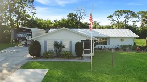 5631 SE Paramount Drive Stuart FL 34997