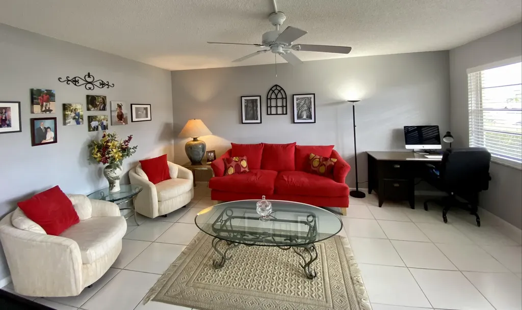 100 Somerset F West Palm Beach FL 33417