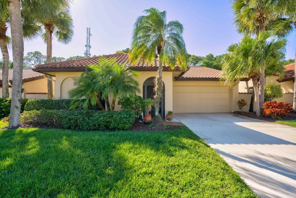 2570 SW Bobalink Court Palm City FL 34990