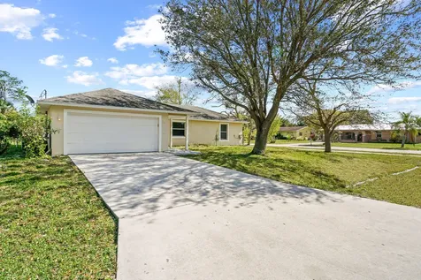 401 NE Mainsail Street Port St Lucie FL 34983