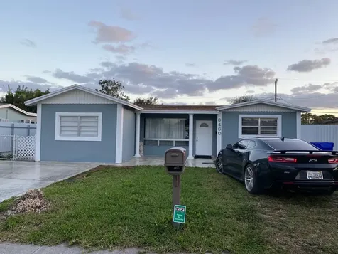 6460 Park Street Hollywood FL 33024