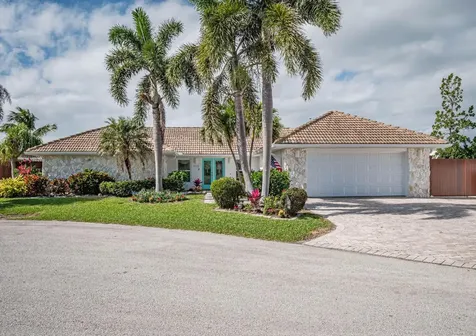 115 Queen Catherina Court Hutchinson Island FL 34949