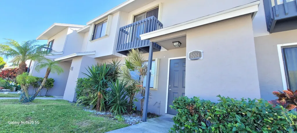 5004 Pier Drive Greenacres FL 33463