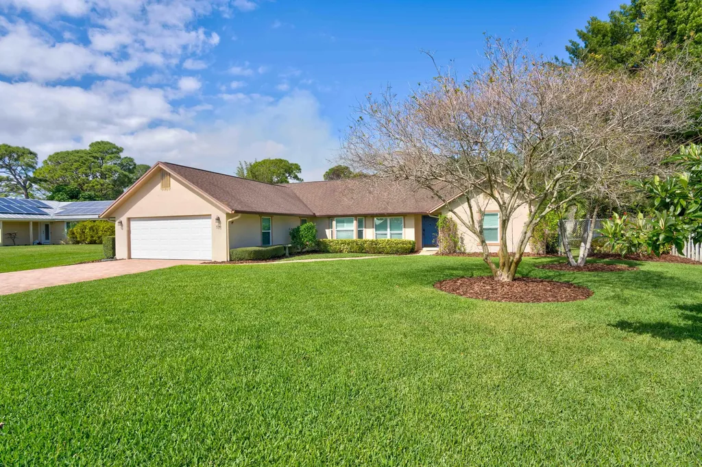 701 NE Town Terrace Jensen Beach FL 34957