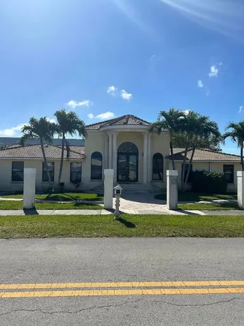 9940 SW 38th Street Miami FL 33165