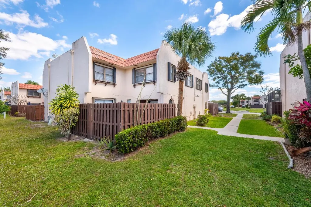 6363 Seven Springs Boulevard Greenacres FL 33463