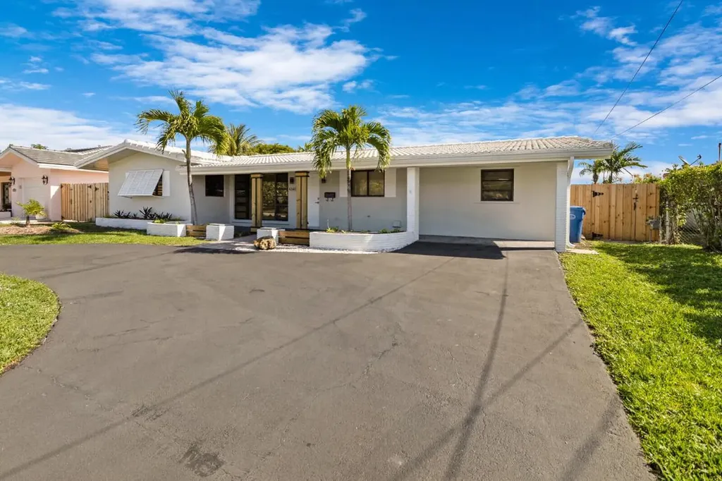 4340 NE 15th Avenue Oakland Park FL 33334
