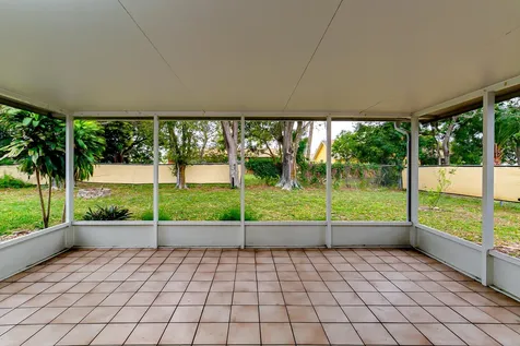 412 SE Seabreeze Lane Port St Lucie FL 34983