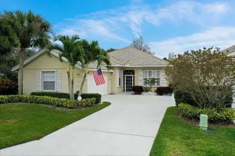 257 NW Bentley Circle Port St Lucie FL 34986