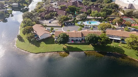 9725 NW 37th Street Sunrise FL 33351
